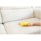 limpeza sofá de couro branco Condomínio Solar de Brasília